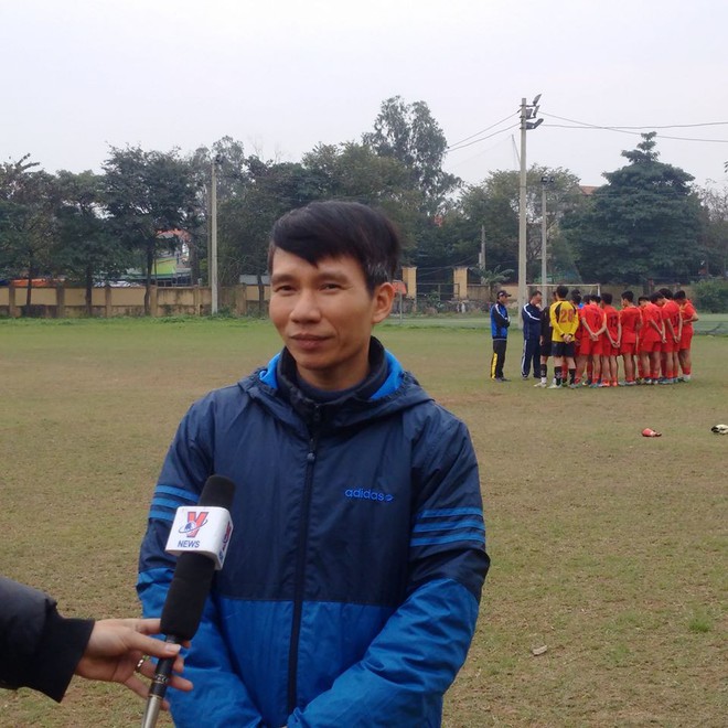 Quang Hải, Văn Hậu và Đức Huy truyền cảm hứng cho các cầu thủ trẻ - Ảnh 8.