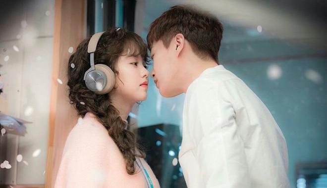 Radio Romance - Bộ phim tưởng không khó nhưng lại khó không tưởng cho cặp diễn chính - Ảnh 1.