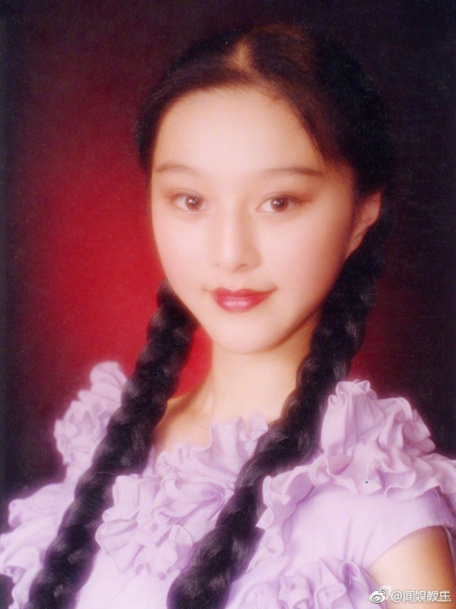 Phạm Băng Băng tự tin khoe ảnh 12, 13 tuổi: Nhan sắc trời ban của Nữ ho&agrave;ng giải tr&iacute; - Ảnh 2.