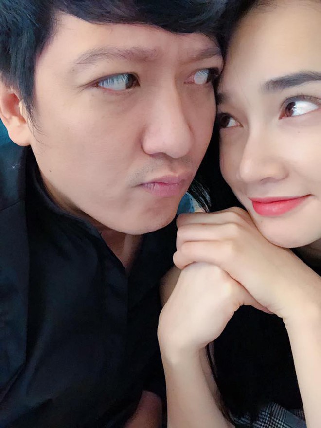 Nhã Phương và Trường Giang nhắng nhít selfie, lần đầu lộ diện giữa tin đồn chia tay trả nhẫn? - Ảnh 1.