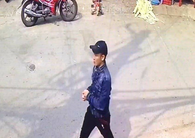 Nghi phạm sát hại cô gái chủ tiệm thuốc tây ở Sài Gòn ra đầu thú - Ảnh 1.
