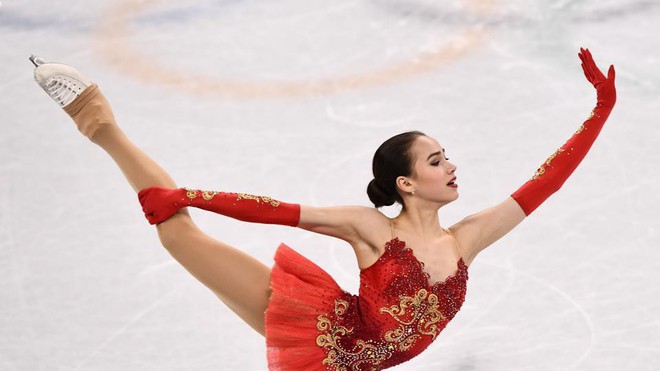 Nữ ho&agrave;ng s&acirc;n băng 15 tuổi tỏa s&aacute;ng rực rỡ trong lần đầu tham dự Olympic m&ugrave;a Đ&ocirc;ng - Ảnh 10.