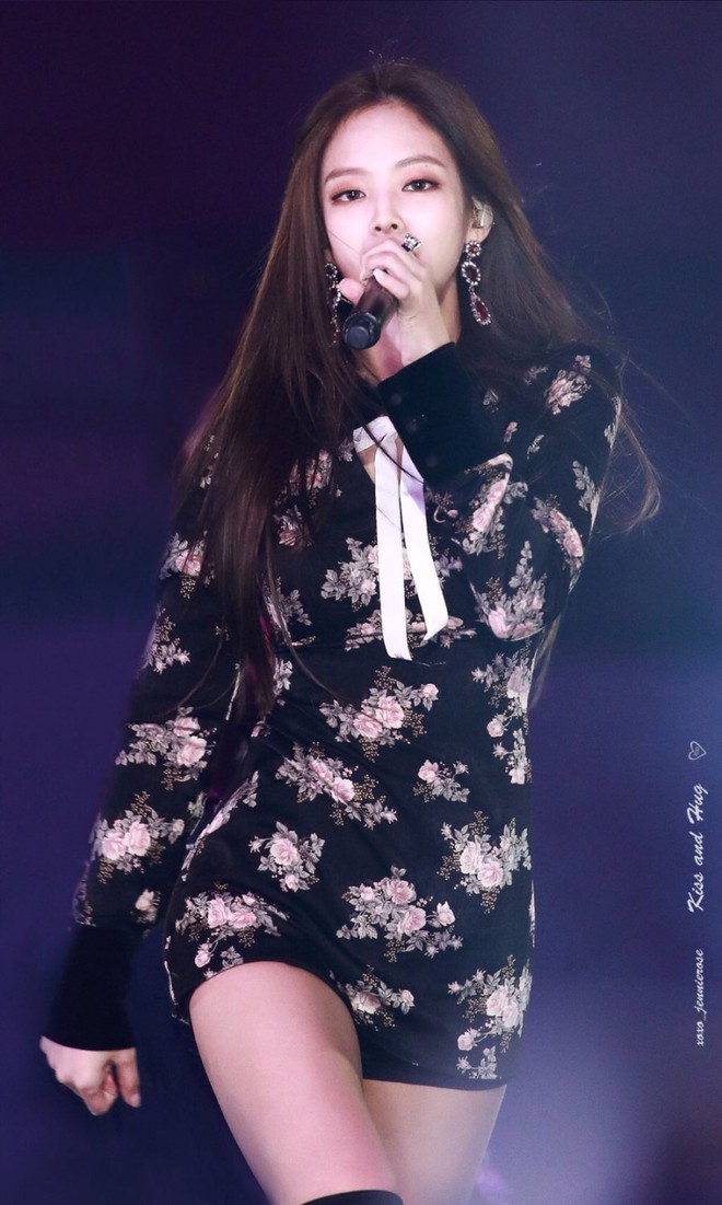 Khi c&aacute;c nữ thần nhan sắc: Jennie, Irene, Kyulkyung&hellip; c&ugrave;ng đụng h&agrave;ng, liệu ai sẽ hơn ai? - Ảnh 1.