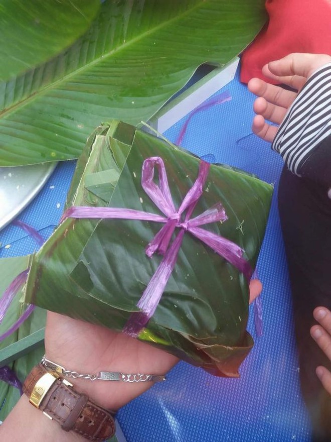 Tuyển tập những chiếc b&aacute;nh chưng đ&oacute;n Tết lỗi đến ph&aacute;t hờn đi được - Ảnh 21.