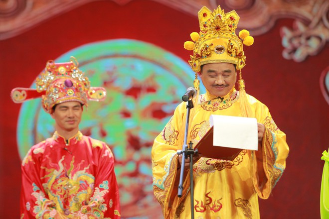 Bắc Đẩu (T&aacute;o Qu&acirc;n 2018): Vừa rồi c&oacute; mấy c&ocirc; b&eacute; người như con đu&ocirc;ng dừa, &otilde;ng &agrave; &otilde;ng ẹo lượn tr&ecirc;n khoang m&aacute;y bay bị người ta chửi - Ảnh 4.