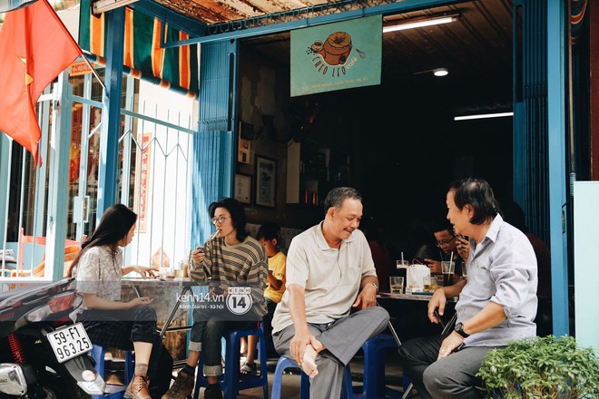 Không khí nhộn nhịp ngày đầu năm tại quán cafe vợt lâu đời nhất Sài Gòn, gần 80 năm chỉ nghỉ đúng ngày 30 Tết - Ảnh 7.