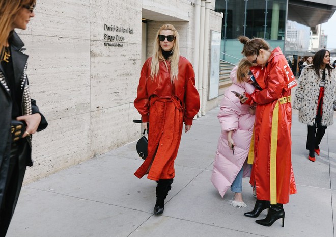 Những khoảnh khắc street style ấn tượng nhất tại New York Fashion Week mùa Thu/Đông 2018 - Ảnh 4.