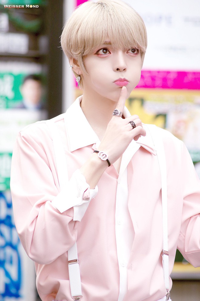 Kpop sắp đ&oacute;n ch&agrave;o một nh&oacute;m nhạc g&acirc;y sốc c&oacute; 1 kh&ocirc;ng 2: To&agrave;n c&aacute;c th&agrave;nh vi&ecirc;n mặt rắn, kh&ocirc;ng ph&acirc;n biệt nổi ai - Ảnh 3.