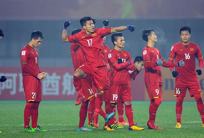 Tiền thưởng cho U23 Việt Nam: Bộ Văn h&oacute;a n&oacute;i kh&ocirc;ng n&ecirc;n sốt ruột - Ảnh 1.