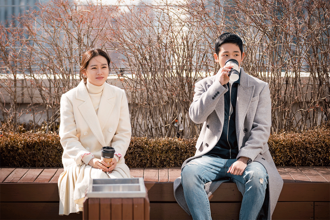Đầu năm, Lee Kwang Soo, IU, Son Ye Jin và biên kịch Goblin tung thính ồ ạt cho loạt phim mới - Ảnh 15.