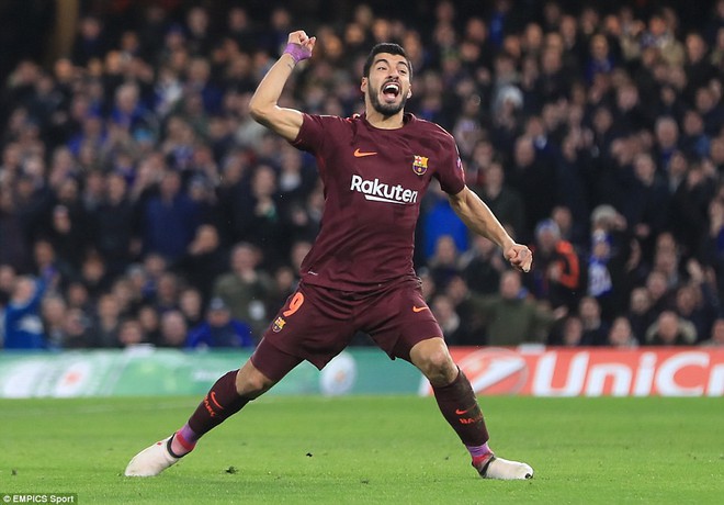 Messi ph&aacute; dớp, Barca may mắn tho&aacute;t thua Chelsea - Ảnh 11.