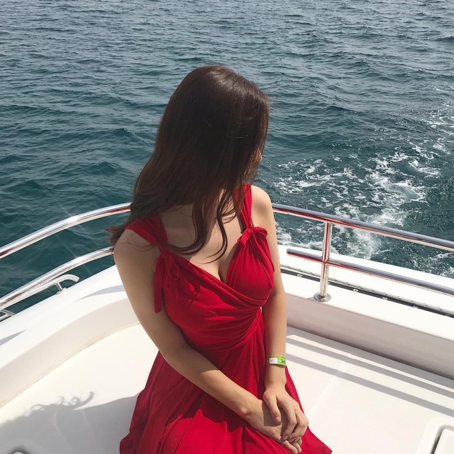 Những m&agrave;n khoe ngực khủng đến nhức mắt l&agrave;m dậy s&oacute;ng mạng x&atilde; hội của c&aacute;c mỹ nh&acirc;n Kpop - Ảnh 18.