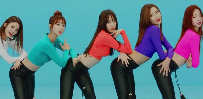 Tưởng flop lại h&oacute;a hot: Hội những ca kh&uacute;c lội ngược d&ograve;ng của Kpop - Ảnh 1.
