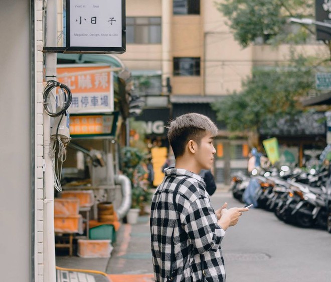 Mới đầu năm, d&acirc;n t&igrave;nh đ&atilde; &ugrave;n &ugrave;n k&eacute;o nhau sang Đ&agrave;i Loan v&agrave; chụp cả trăm tấm h&igrave;nh - Ảnh 17.