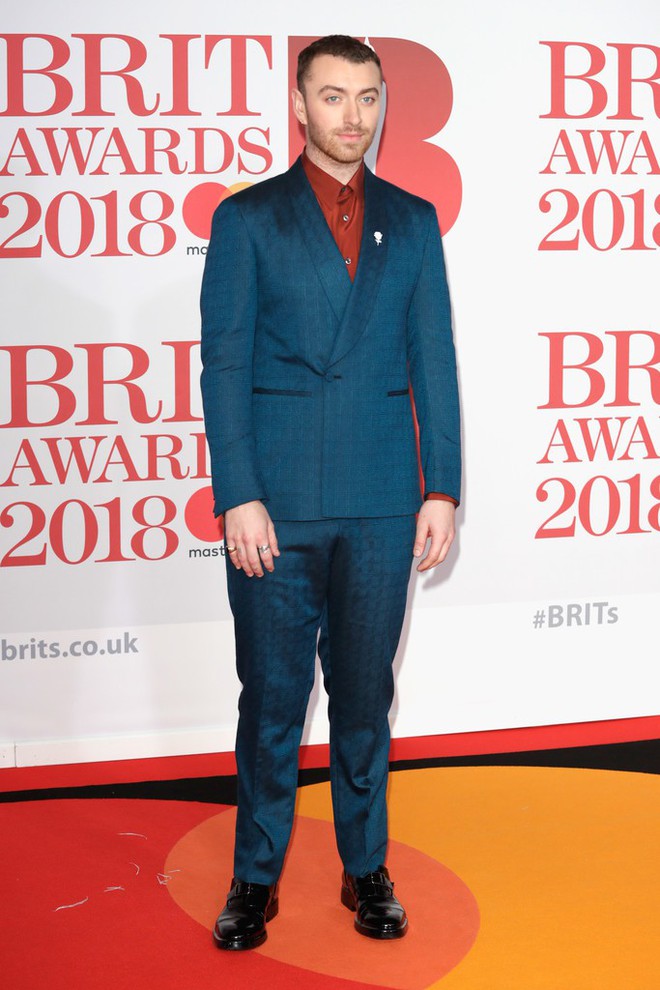 Thảm đỏ BRIT Awards: Người lộng lẫy như công chúa, kẻ khoe da thịt gợi cảm tại đêm trao giải lớn nhất nước Anh - Ảnh 22.