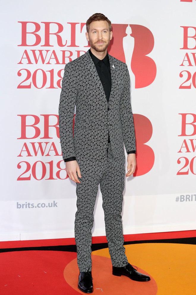 Thảm đỏ BRIT Awards: Người lộng lẫy như công chúa, kẻ khoe da thịt gợi cảm tại đêm trao giải lớn nhất nước Anh - Ảnh 18.