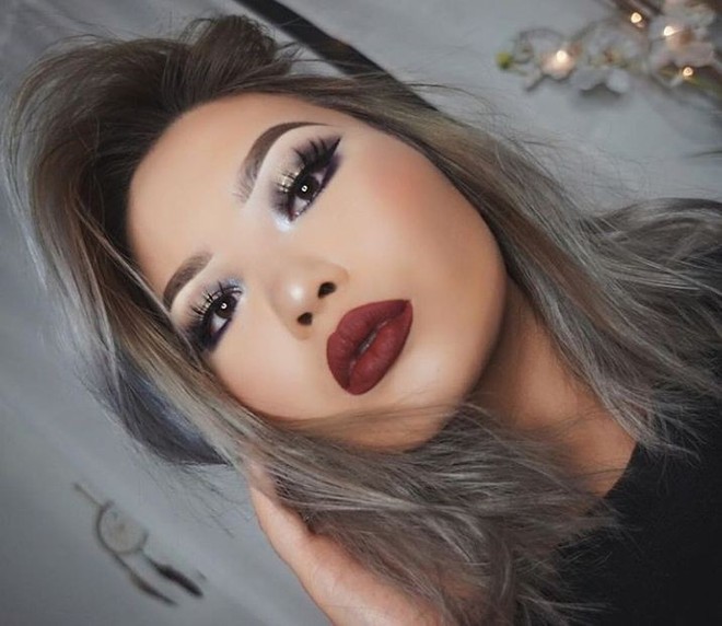 M&ugrave;a Xu&acirc;n n&agrave;y son m&agrave;u sậm được dự đo&aacute;n l&agrave; hot hơn cả v&agrave; đ&acirc;y l&agrave; 6 c&acirc;y son đỏ bầm đẹp m&ecirc; m&agrave; bạn n&ecirc;n sắm - Ảnh 12.