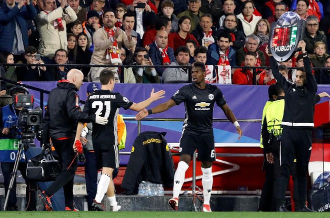De Gea cứu thua si&ecirc;u đẳng, Man Utd tho&aacute;t thua tr&ecirc;n s&acirc;n của Sevilla - Ảnh 5.