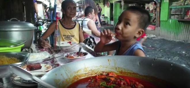 Từ bãi rác cho tới bữa ăn trong những khu ổ chuột Philippines: Khi thịt thừa cũng thành cao lương mỹ vị cho người nghèo - Ảnh 3.