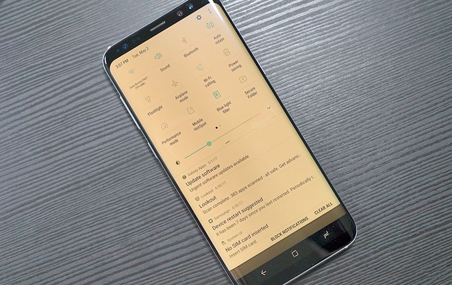 5 kiểu người c&oacute; th&oacute;i quen d&ugrave;ng smartphone kh&oacute; đỡ nhất quả đất, bạn giống ai trong số n&agrave;y? - Ảnh 5.