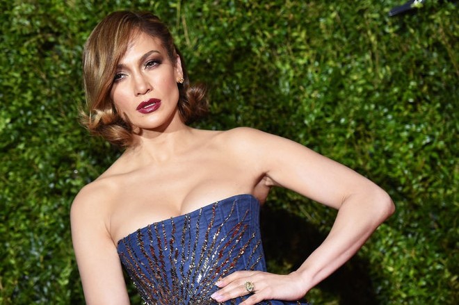 Gần 50 tuổi nhưng điều gì đã giúp Jennifer Lopez vẫn luôn trẻ trung, quyến rũ? - Ảnh 10.