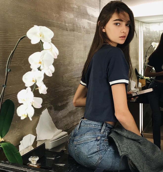 K&eacute;m nổi hơn, c&oacute; cực &iacute;t người theo d&otilde;i nhưng c&ocirc; g&aacute;i 18 tuổi n&agrave;y lại vượt mặt Kendall, Gigi để trở th&agrave;nh người mẫu được quan t&acirc;m nhất Instagram năm 2017 - Ảnh 15.