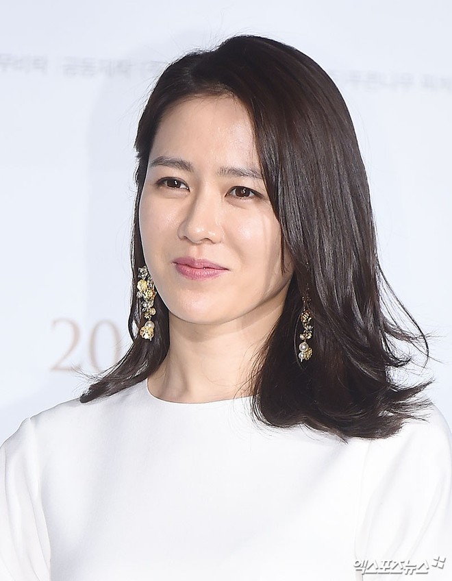 Xuất hiện nữ diễn viên hot đến mức đánh bật cả thánh sống Kang Dong Won, Gong Yoo và loạt sao hạng A - Ảnh 10.
