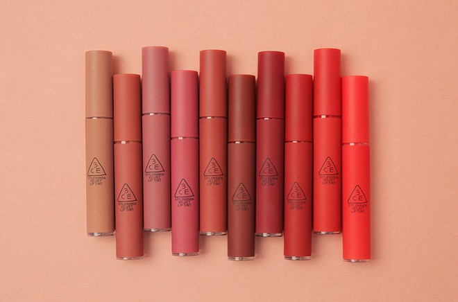 3CE bổ sung 3 m&agrave;u mới toanh to&agrave;n t&ocirc;ng t&iacute;m cực trendy cho d&ograve;ng son kem Velvet Lip Tint - Ảnh 1.