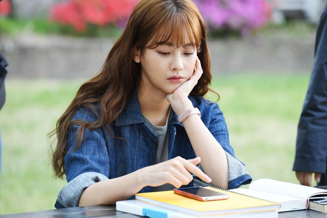 Xuất hiện nam thần còn đẹp hơn Park Hae Jin trong Cheese in the Trap bản điện ảnh - Ảnh 6.