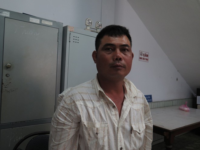 T&agrave;i xế xe &ocirc;m truyền thống đ&aacute;nh t&agrave;i xế GrabBike g&atilde;y xương ở S&agrave;i G&ograve;n - Ảnh 1.