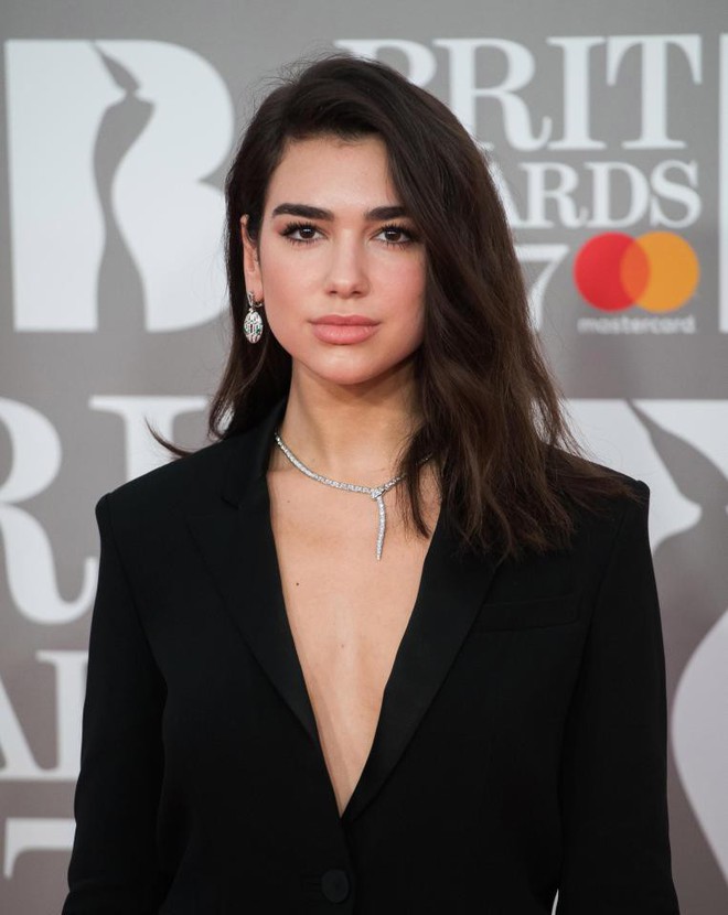 Sau Adele, hóa ra Dua Lipa cũng là một cô nàng vắt hội tình cũ bội bạc ra hit - Ảnh 4.