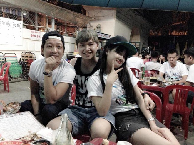 Ngo&agrave;i 2 chị em g&aacute;i xinh đẹp, Nh&atilde; Phương c&ograve;n c&oacute; một cậu em trai giống như sinh đ&ocirc;i! - Ảnh 3.