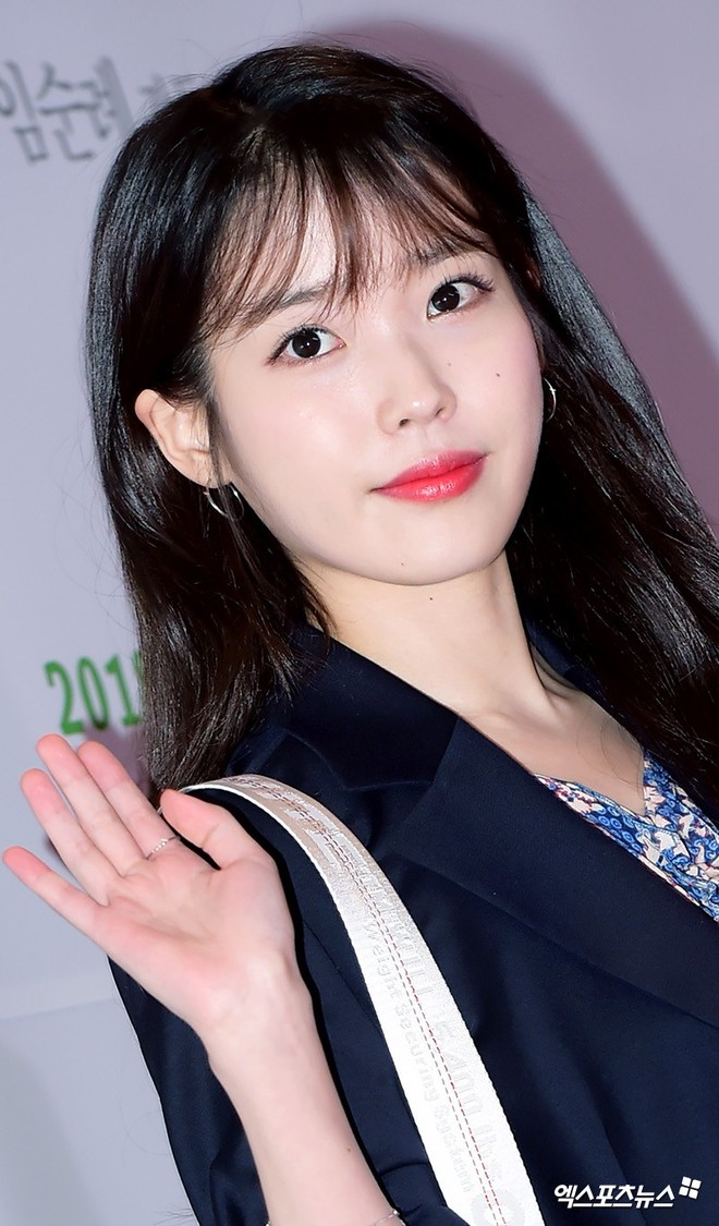 IU chiếm trọn spotlight v&igrave; qu&aacute; đẹp, Park Bo Gum khoe g&oacute;c nghi&ecirc;ng thần th&aacute;nh tại sự kiện - Ảnh 5.