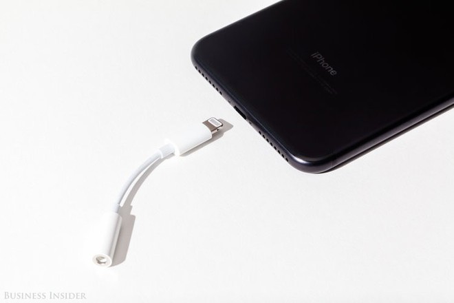 Đặc điểm gi&agrave; cỗi tr&ecirc;n Galaxy S9 n&agrave;y lại gi&uacute;p Samsung đi trước Apple một bước trong cuộc chiến trải nghiệm - Ảnh 3.