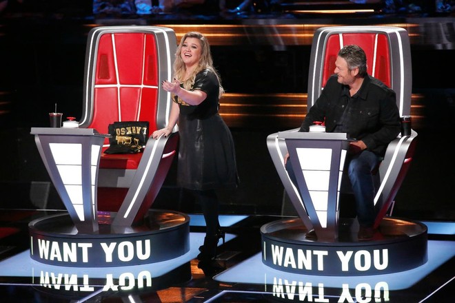 The Voice US: Dù chiến thắng 6 lần, Blake vẫn bị lính mới Kelly Clarkson qua mặt - Ảnh 1.