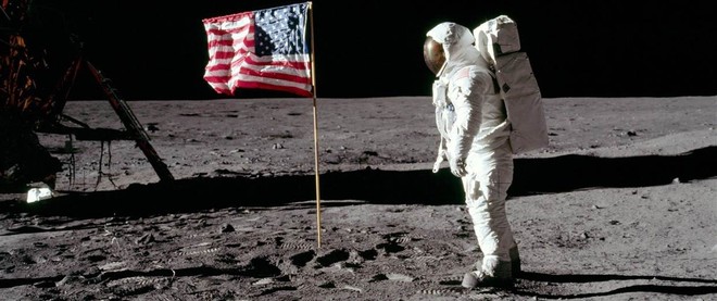 Không thể tin được: Con người xả tới 187 tấn rác trên bề mặt Mặt trăng - Ảnh 2.