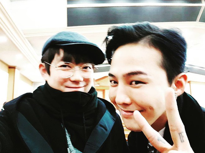 Tiệc cưới xa hoa của Taeyang: C&ocirc; d&acirc;u ch&uacute; rể cuối c&ugrave;ng đ&atilde; lộ diện, G-Dragon, T.O.P c&ugrave;ng d&agrave;n sao si&ecirc;u sang đổ bộ - Ảnh 10.