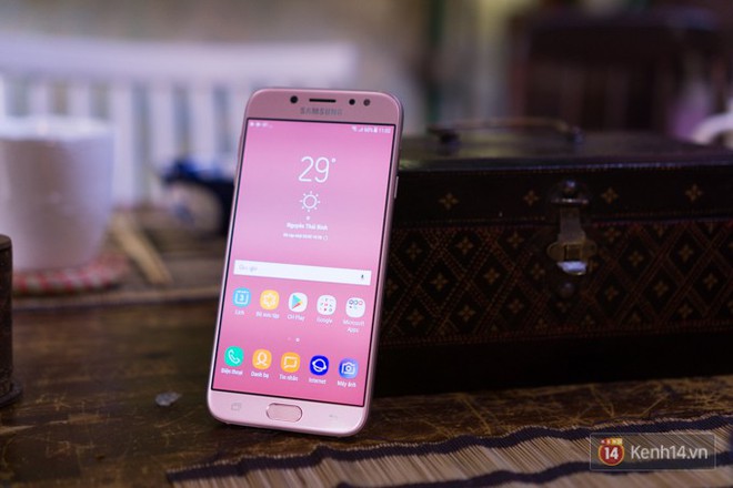 Trên tay Galaxy J7 Pro màu hồng nhẹ nhàng, nữ tính cho phái đẹp ngày xuân - Ảnh 9.