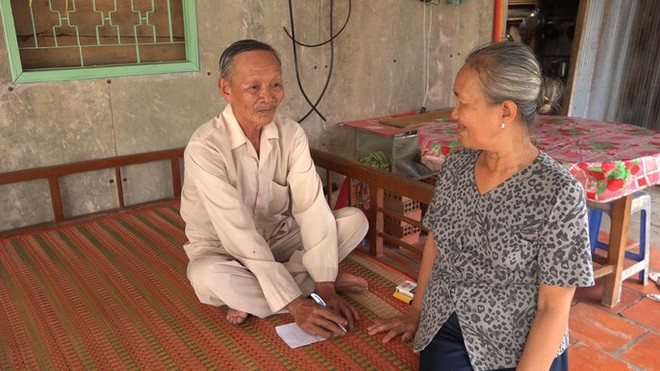 Bị ngất, cụ &ocirc;ng bất ngờ s&aacute;ng mắt, hết c&acirc;m sau 20 năm - Ảnh 4.