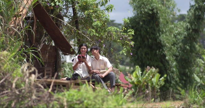 Mộng Ph&ugrave; Hoa: Kim Tuyến lần nữa bị cha dượng cưỡng hiếp, vậy m&agrave; mẹ ruột chỉ đứng nh&igrave;n! - Ảnh 4.
