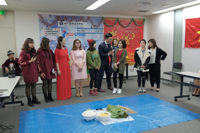 Ở nh&agrave; chưa thấy Tết đ&acirc;u nhưng DHS Việt ở Nhật đ&atilde; đ&oacute;n Tết rất ho&agrave;nh tr&aacute;ng rồi - Ảnh 4.