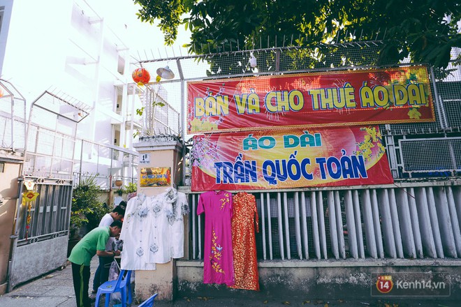 Nhiều người kiếm tiền triệu mỗi ngày nhờ cho thuê áo dài Tết chụp hình tại phố ông đồ Sài Gòn - Ảnh 5.