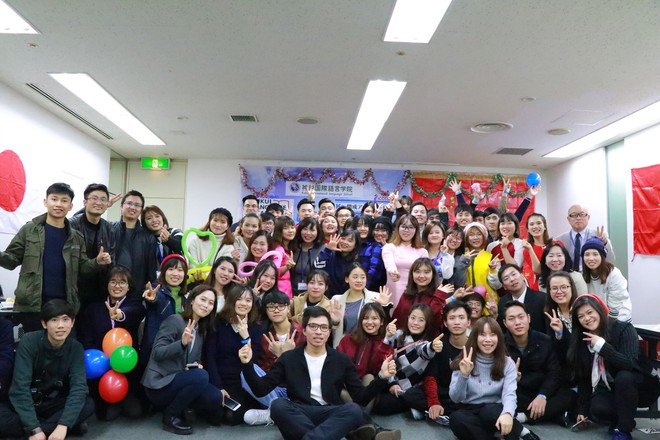 Ở nh&agrave; chưa thấy Tết đ&acirc;u nhưng DHS Việt ở Nhật đ&atilde; đ&oacute;n Tết rất ho&agrave;nh tr&aacute;ng rồi - Ảnh 15.