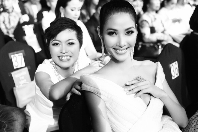 Loạt ảnh các khoảnh khắc đẹp đến nao lòng của sao Việt trong đêm Gala WeChoice Awards 2017 - Ảnh 4.