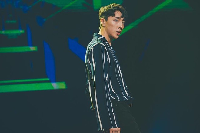 Hoàn hảo không có chỗ nào để chê, thầy dạy nhảy của EXO, SNSD sở hữu cả triệu fan - Ảnh 4. Hoàn hảo không có chỗ nào để chê, thầy dạy nhảy của EXO, SNSD sở hữu cả triệu fan - Ảnh 4.