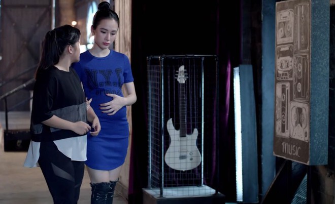 Đợi m&atilde;i, bụng bầu của Angela Phương Trinh cũng chịu lộ diện cực &ldquo;chảo chớp&rdquo;! - Ảnh 3.