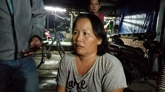 Nh&acirc;n chứng vụ sập cầu ở S&agrave;i G&ograve;n: T&agrave;i xế chỉ kịp k&ecirc;u l&ecirc;n Cứu, cứu rồi chiếc xe tải ch&igrave;m dần - Ảnh 9.