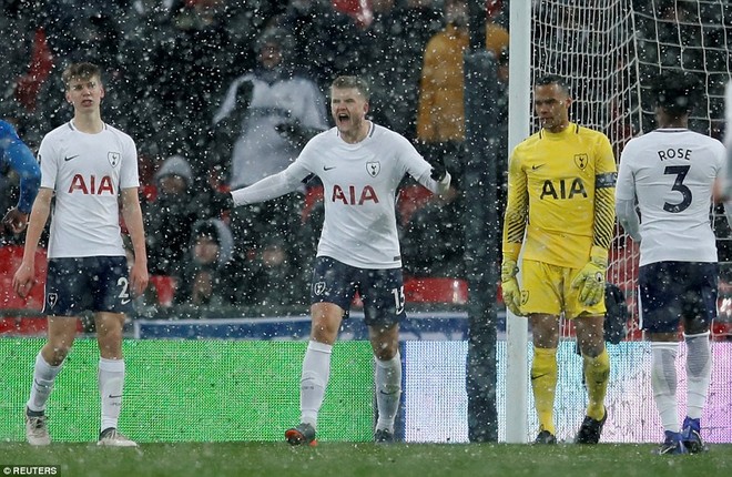 Son Heung-min lập cú đúp, Tottenham giành vé vào tứ kết FA Cup - Ảnh 8.