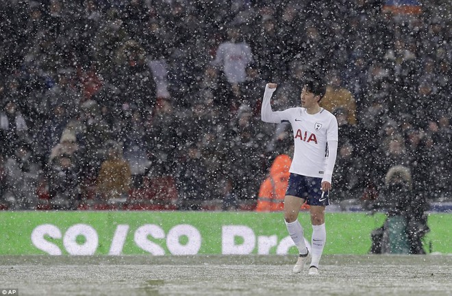 Son Heung-min lập cú đúp, Tottenham giành vé vào tứ kết FA Cup - Ảnh 13.