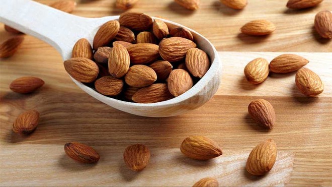 Ph&ograve;ng ngừa nguy cơ lo&atilde;ng xương sớm nhờ chăm bổ sung những loại thực phẩm n&agrave;y - Ảnh 5.